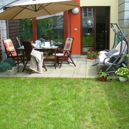 Garden Apartment With Garage In Central Prague Extérieur photo