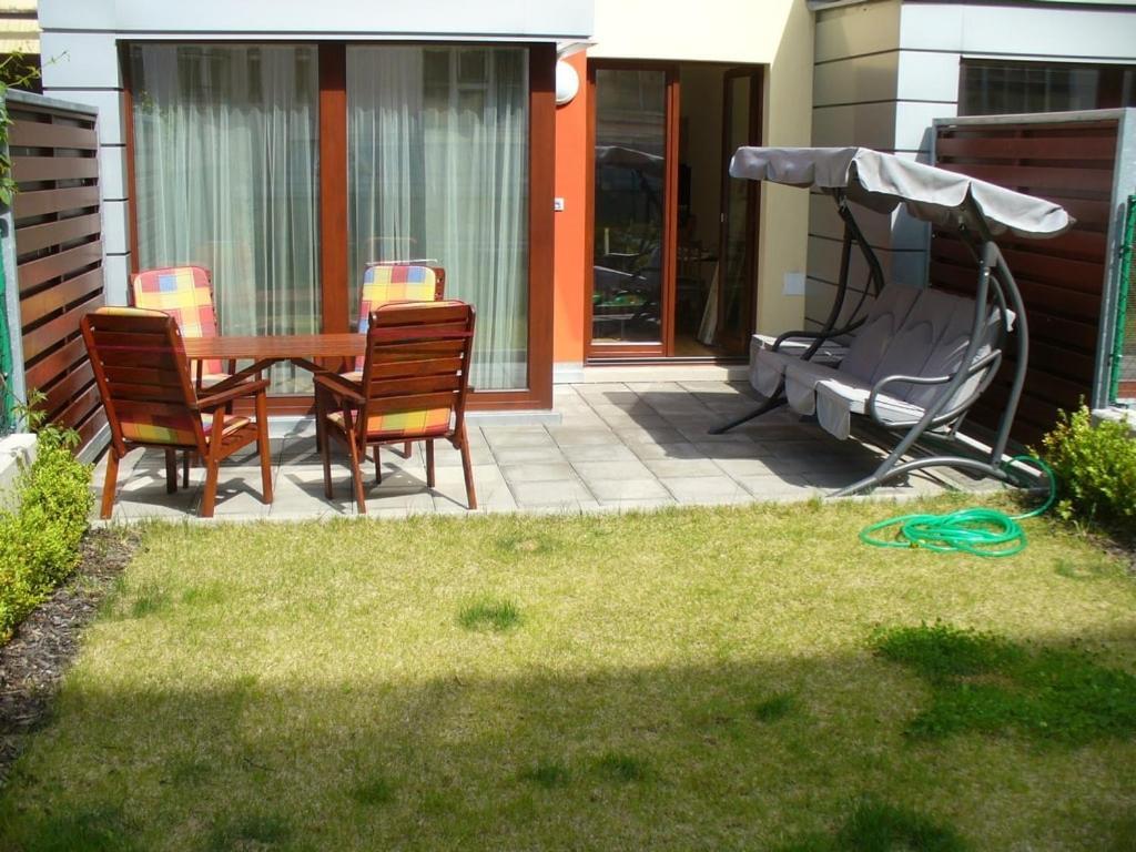 Garden Apartment With Garage In Central Prague Extérieur photo